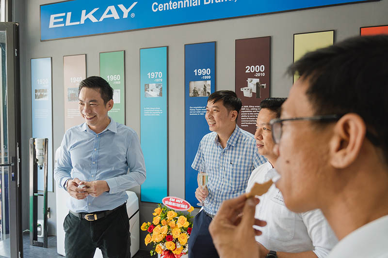 khai truong showroom elkay tai da nang 34